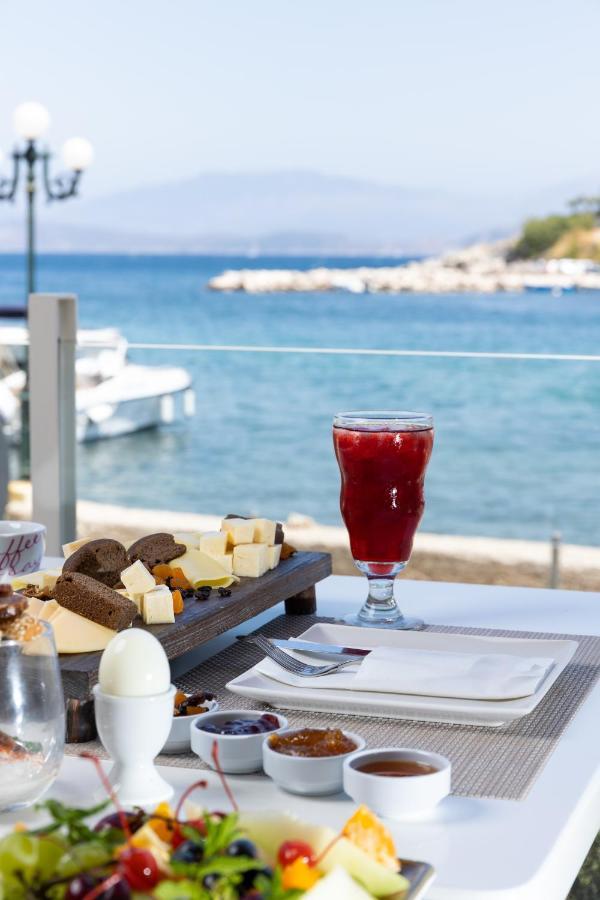 Melina Bay Boutique Hotel Kassiopi Extérieur photo